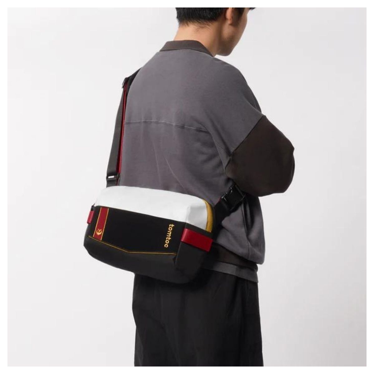 TOMTOC - Tomtoc Bolso Sling Monster Hunter Royal Order para iPad Pro 11- M