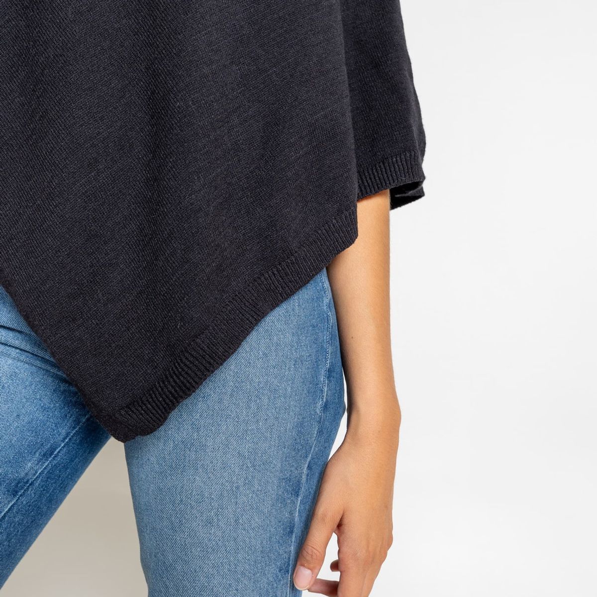 LOUNGE - Capa Asimétrica Talla Única Beige LOUNGE