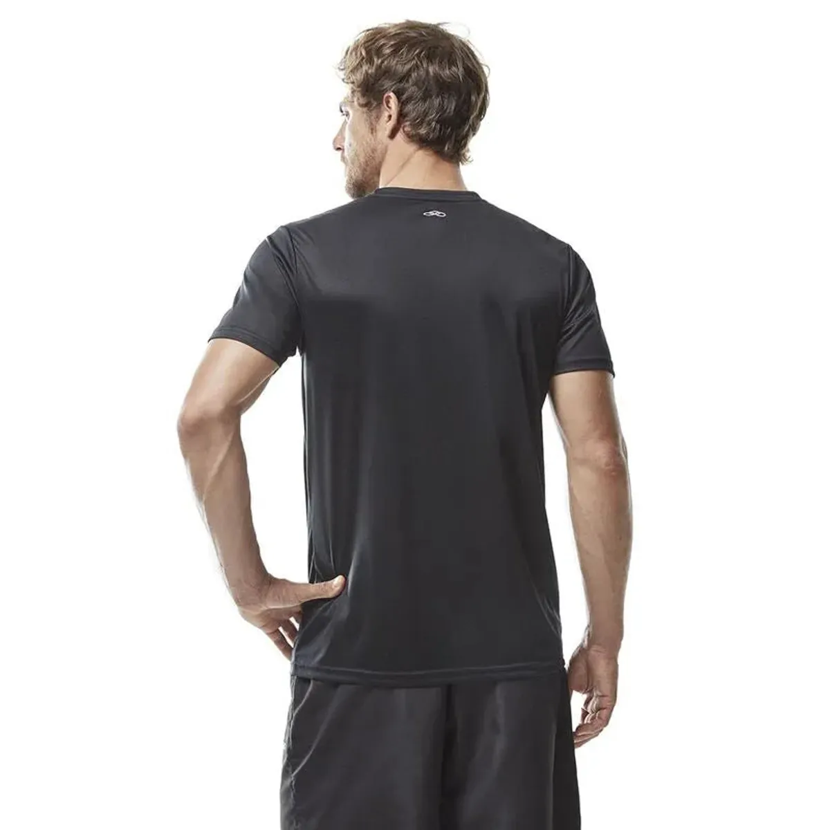 OLYMPIKUS - Polera Essential Negro Olympikus