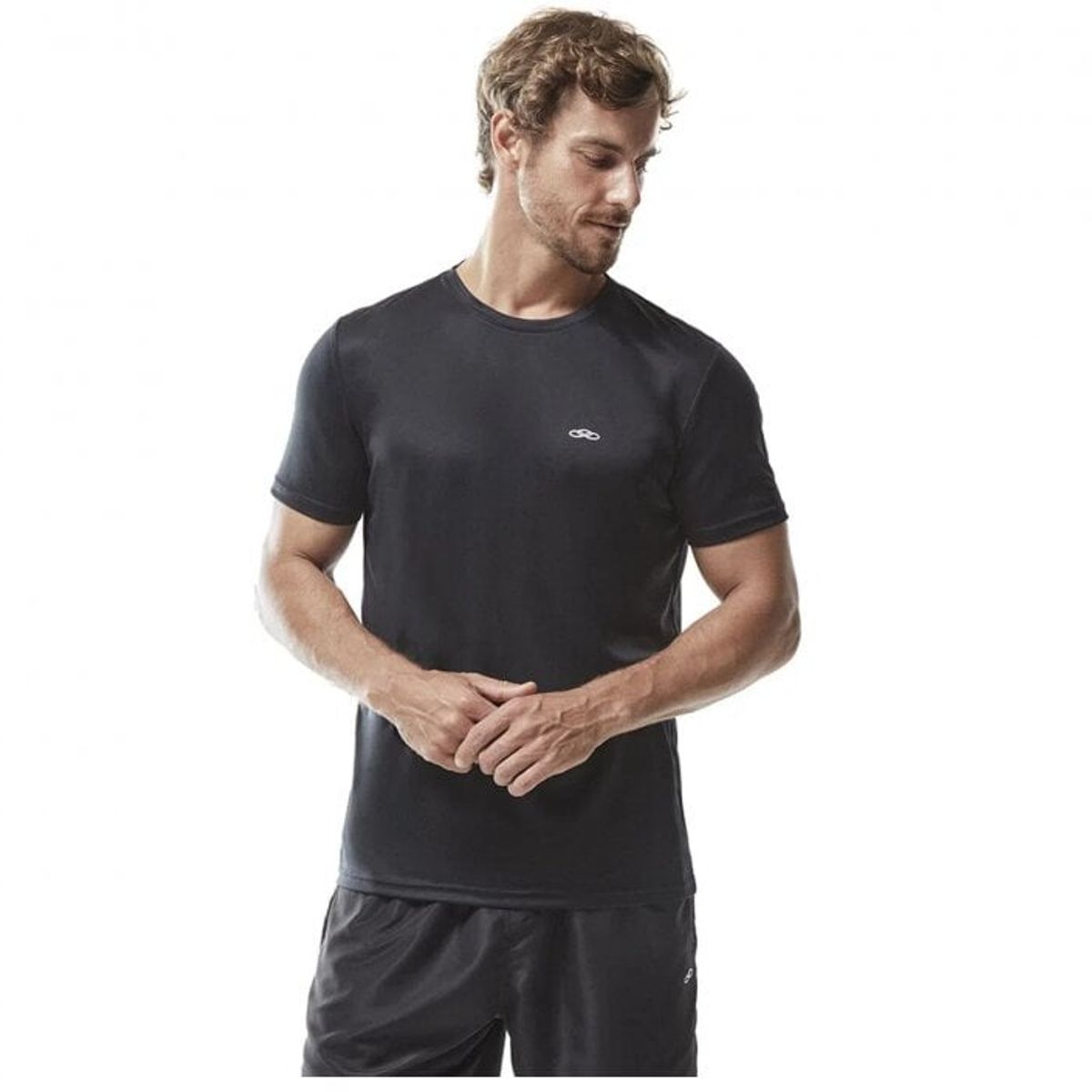 OLYMPIKUS - Polera Essential Negro Olympikus