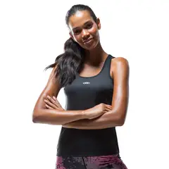 OLYMPIKUS - POLERA SIN MANGAS ESSENTIAL NEGRA