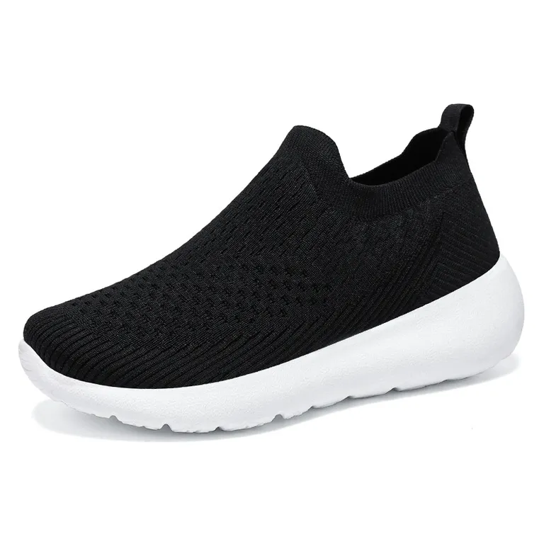 Zapatillas cerradas ligeras y cómodas - Negro