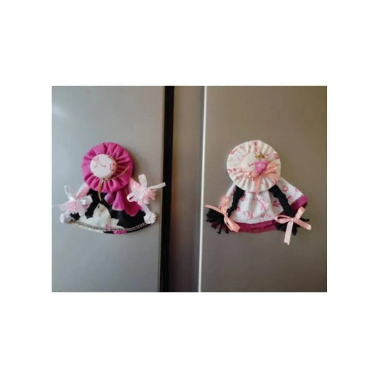 GENERICO - PACK 2 Lindos Imanes  Muñecas Para Refrigerador , Marcos de Puertas .