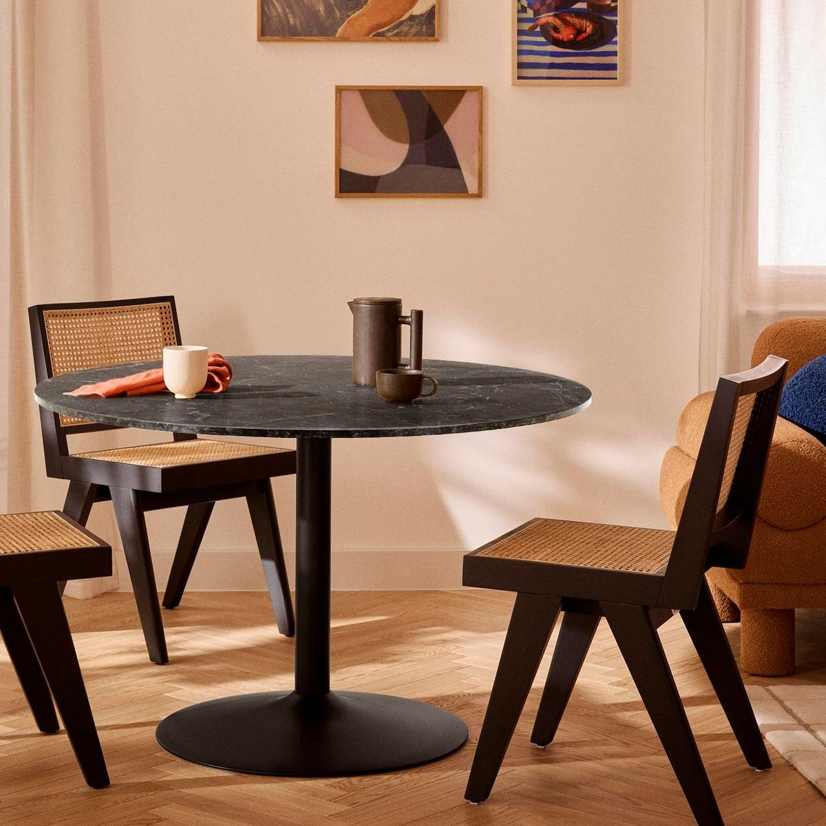 FORM DESIGN - Mesa Comedor Madrid Negro Form