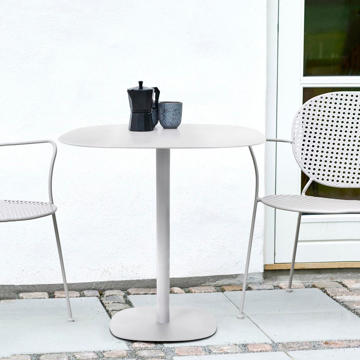 FORM DESIGN - Mesa Cuadrada Steel Blanco Form