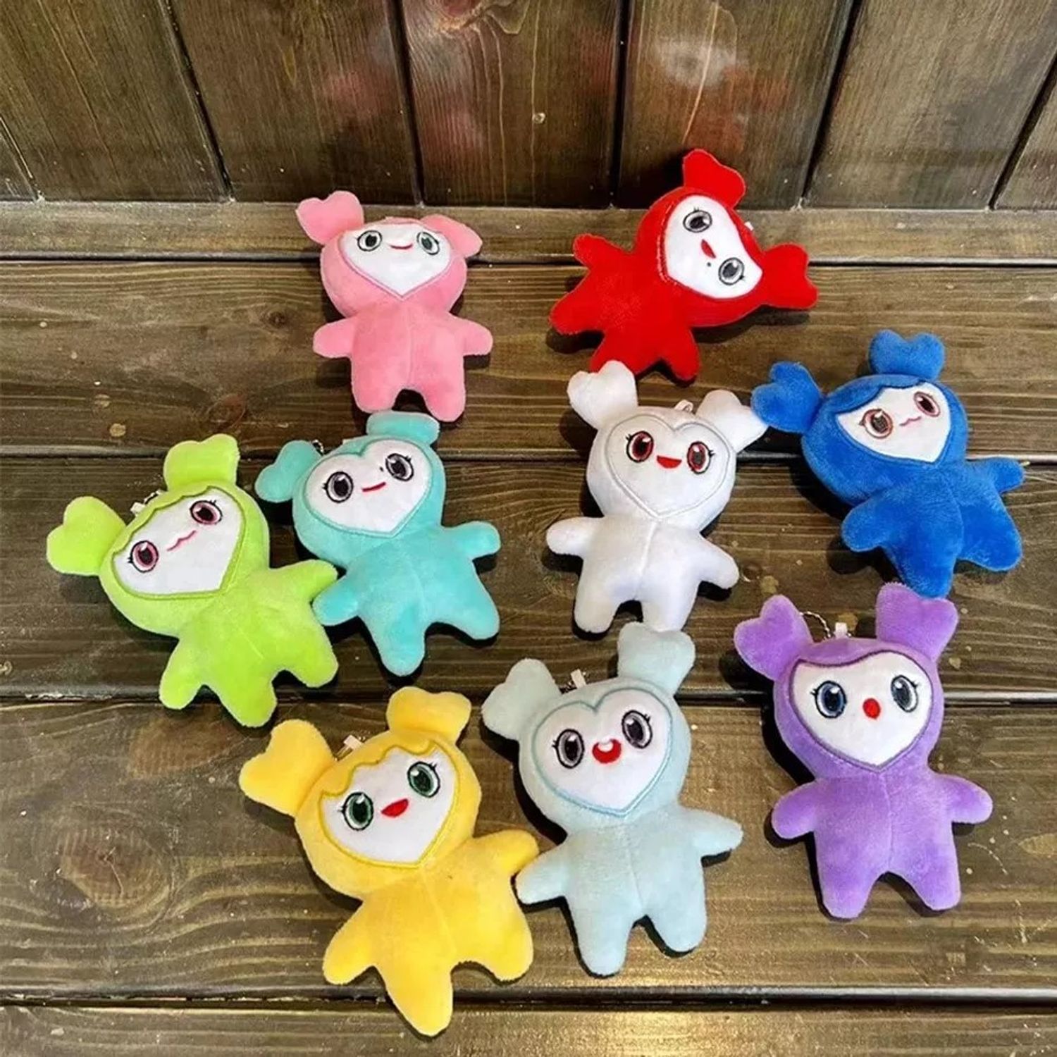 GENERICO Lovelys Twice Llavero, Set 9 Peluches Kpop. | Falabella Chile