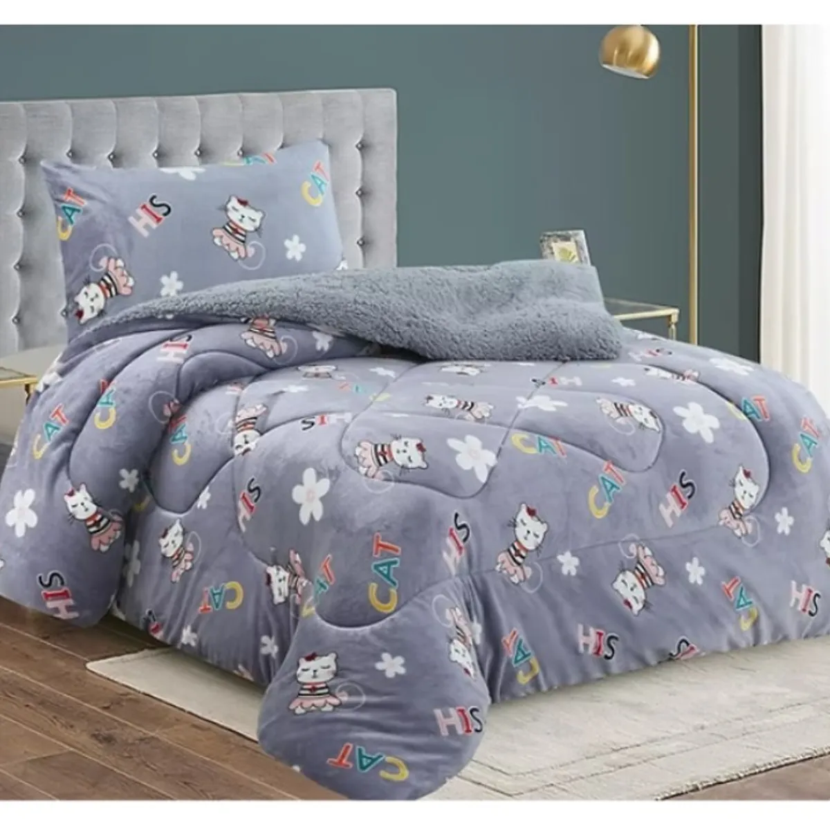 COMPRAPO - Cobertor Chiporro Infantil Gatitas Fresa + 1 Funda 1,5 Plaza