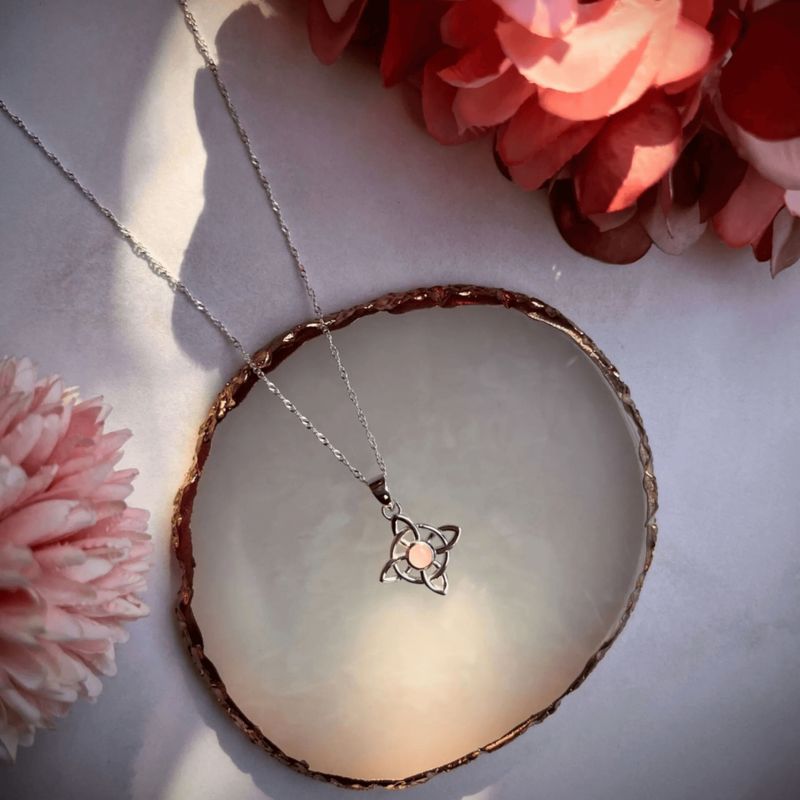 GENERICO - Collar nudo de bruja cuarzo rosa de plata