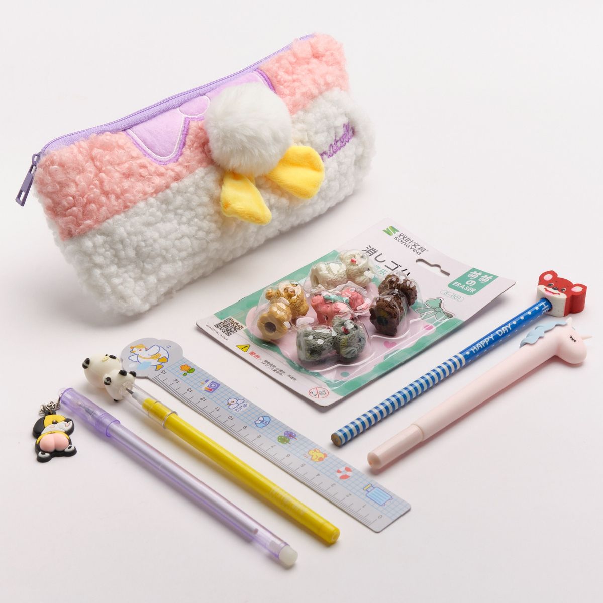 GENERICO - Estuche KuteKawaii Felpa Blanco