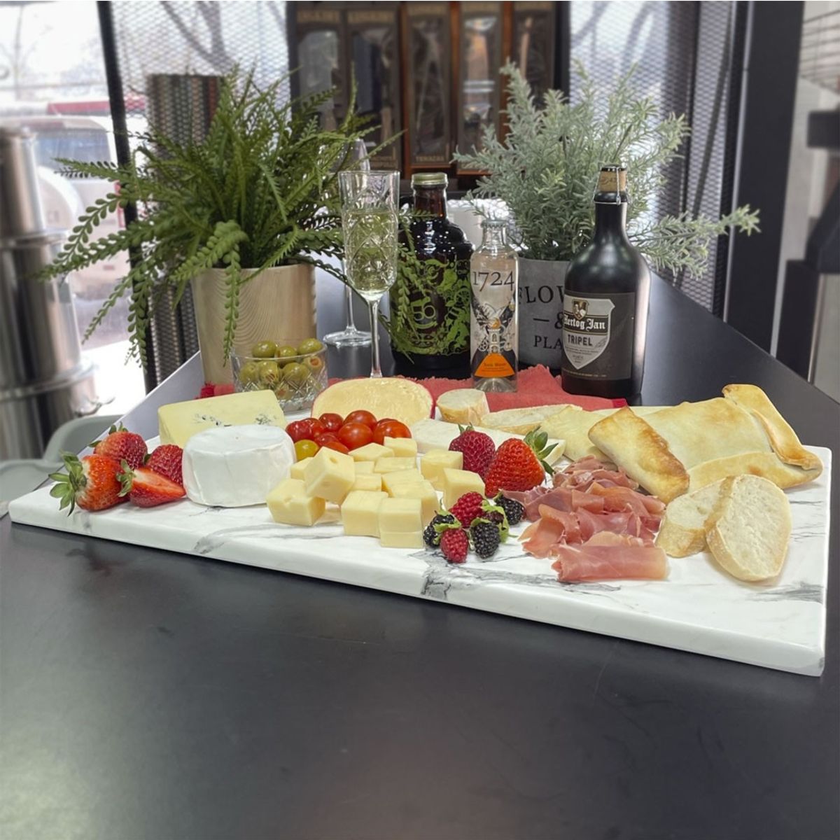 IMAHE - TABLA APERITIVO MELAMINA RECTANGULAR 53X32X1CM MARMOL BLANCO IMAHE