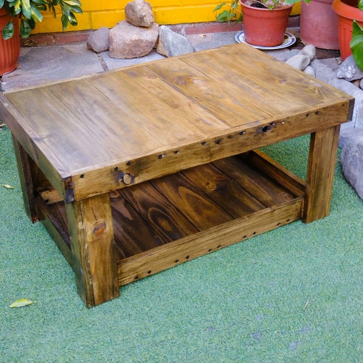 GENERICO - Mesa de Centro Rústica Roberta