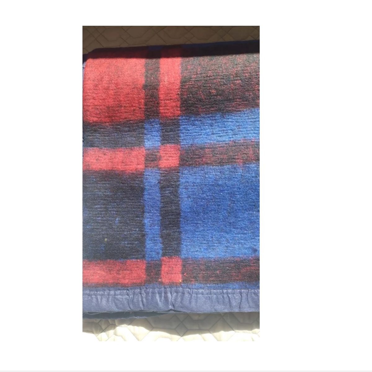 GENERICO - Frazada 1 1/2 Plaza Excelente Calidad Rojo