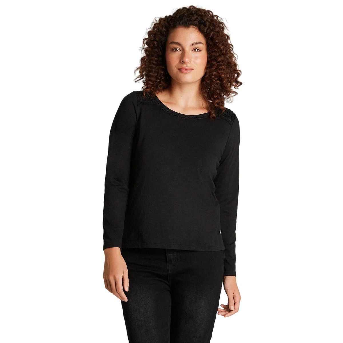 CURVI - Polera Manga Larga Con Aplicación de Macramé Negra
