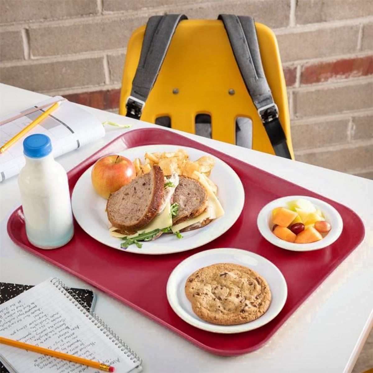 CAMBRO - Bandeja Fibra De Vidrio Crema De Frambuesa IMAHE