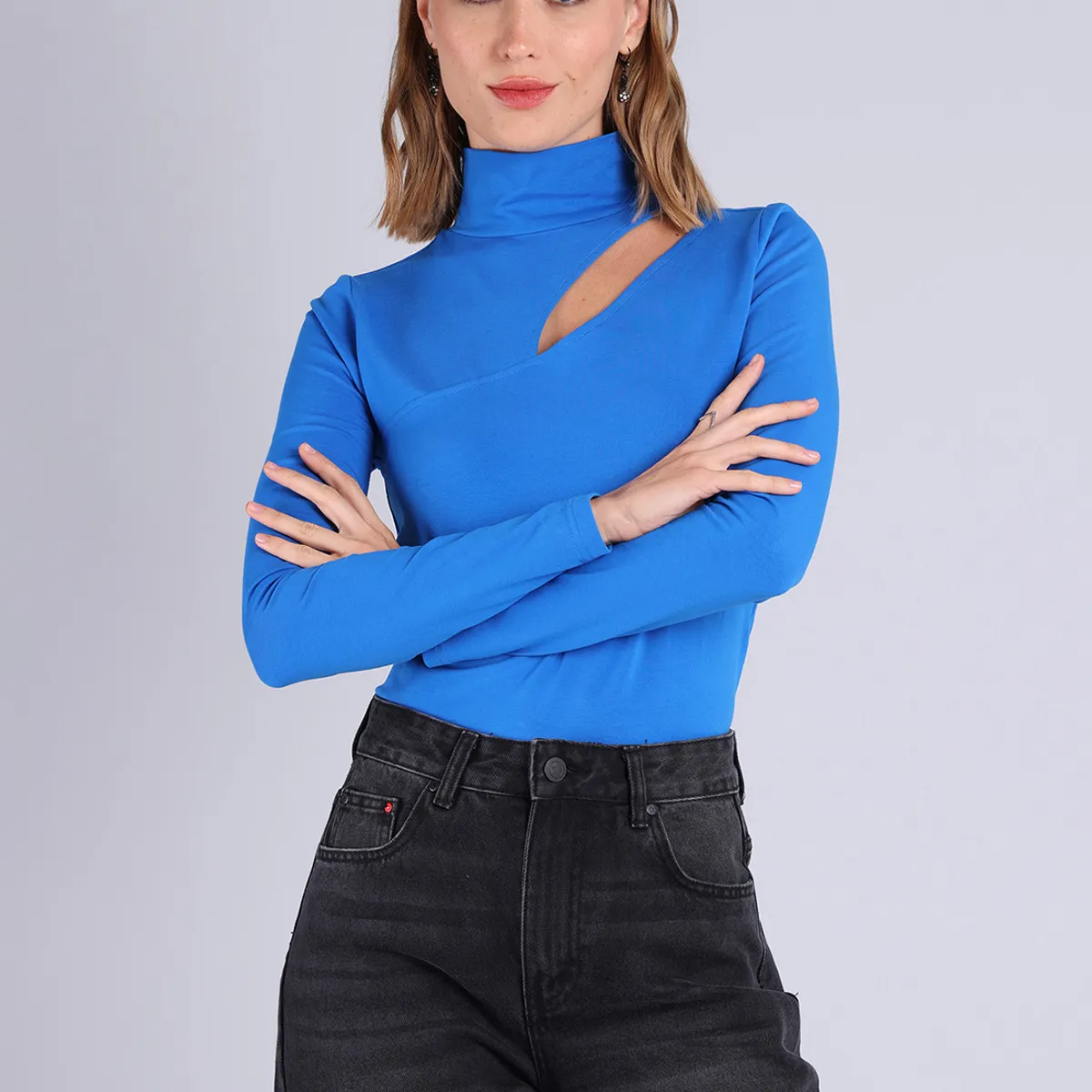 SOVIET - Polera Cuello Alto Mujer Soviet SOVIET