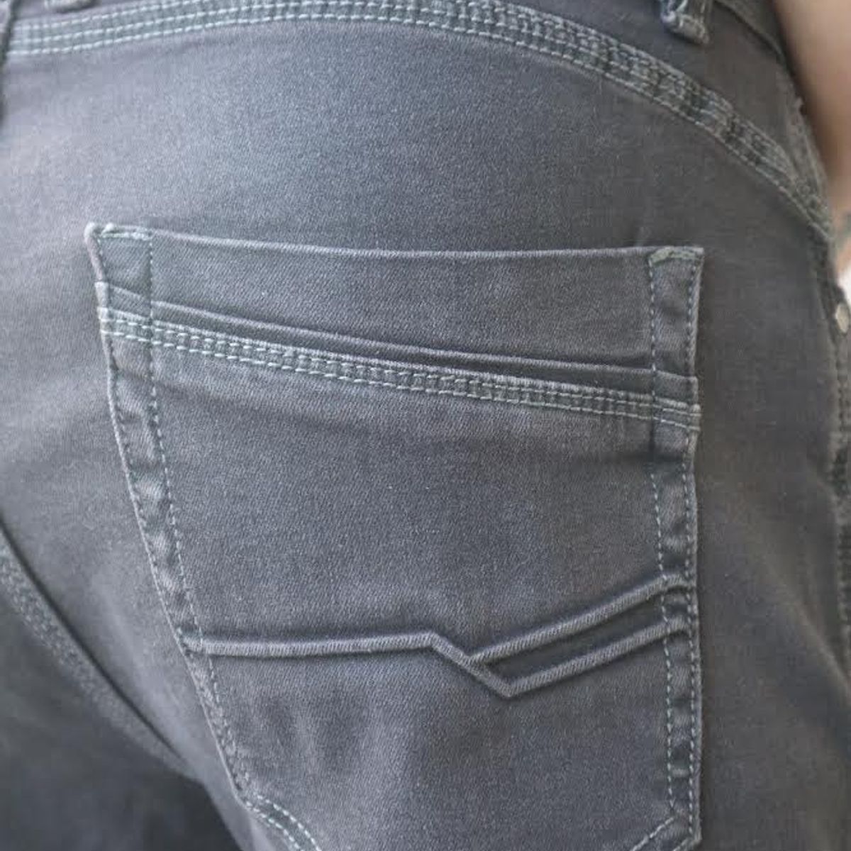 ADONAY - Jeans hombre gris semi pitillo elasticado