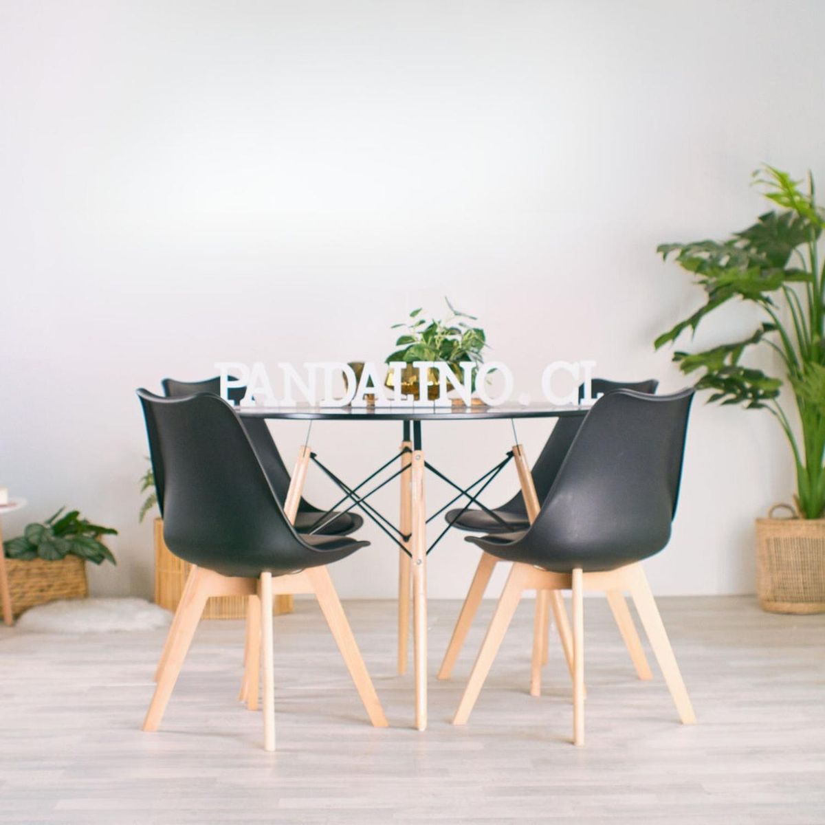 PANDALINO - Comedor Mesa Redonda Estela Negra 80cm + 4 Sillas Tulip Negro