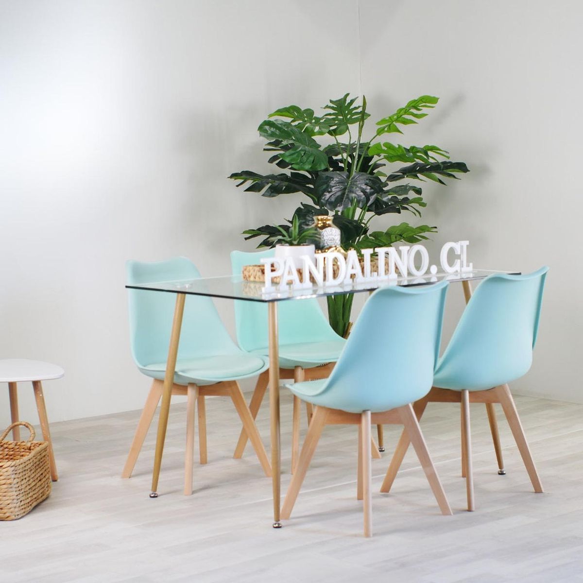 PANDALINO - Comedor Mesa Rectangular Vitreo 120x80 + 4 Sillas Tulip Menta