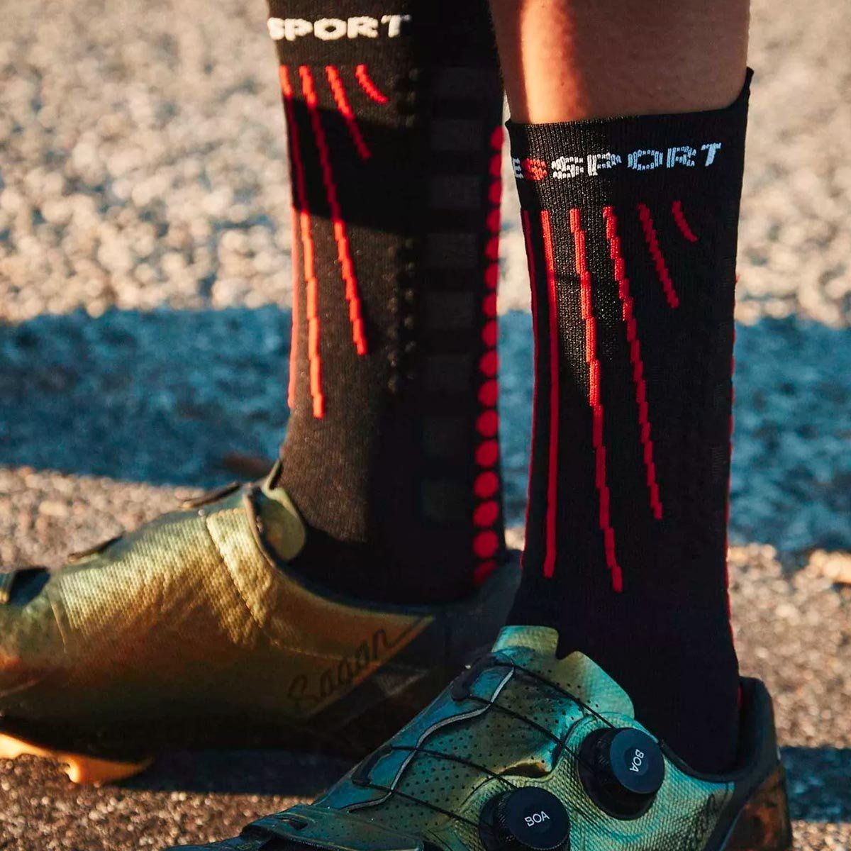 COMPRESSPORT - Calcetín Aero Socks Bike Negro