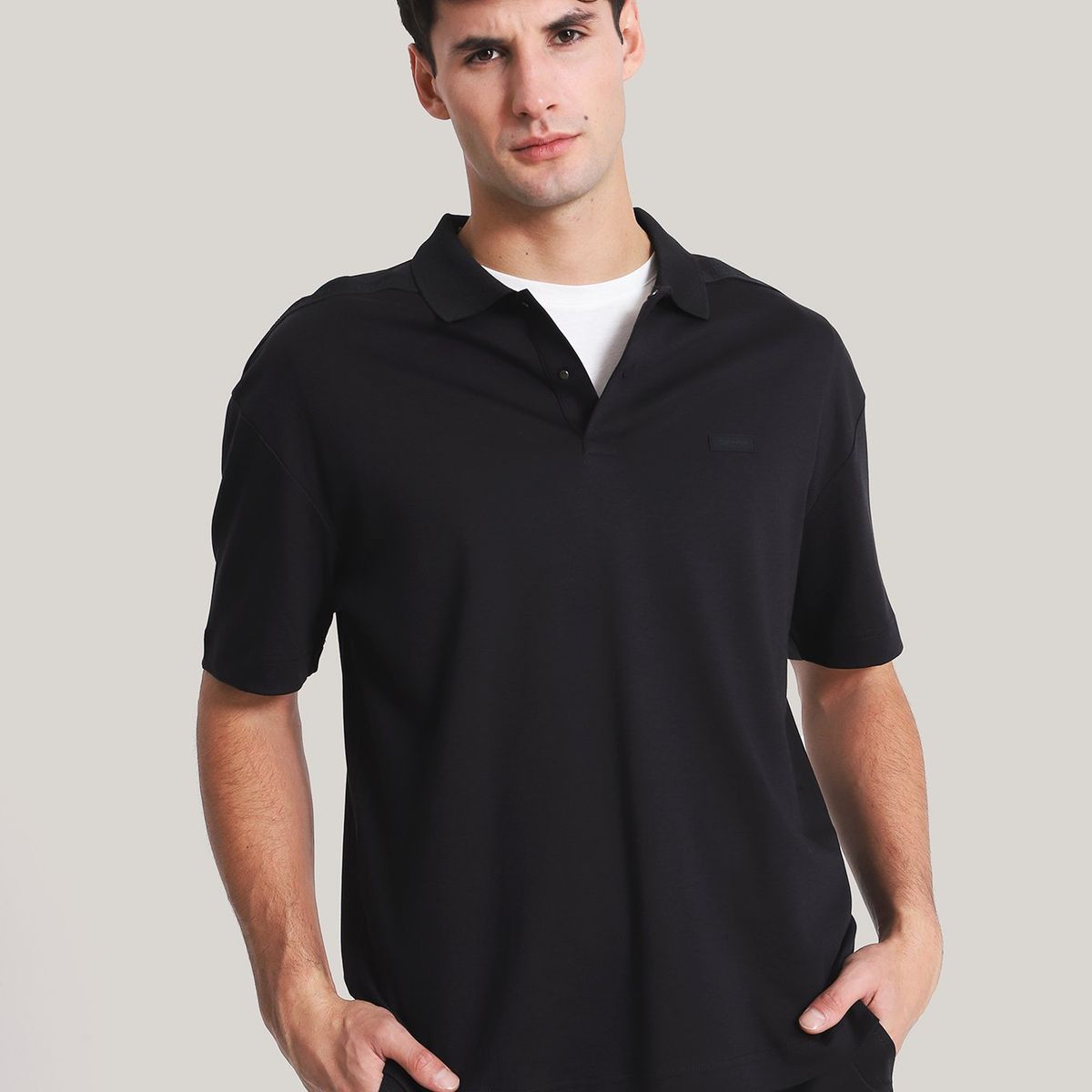 CALVIN KLEIN - Polo Tonal Debossed Negro Calvin Klein