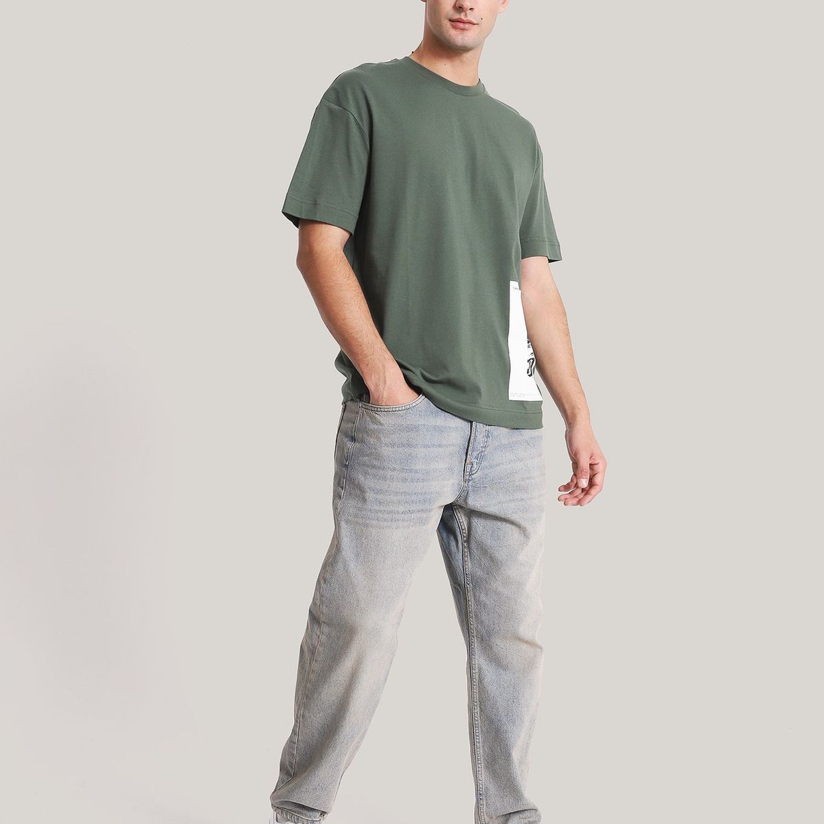 CALVIN KLEIN - Polera Horizon Print Verde Calvin Klein