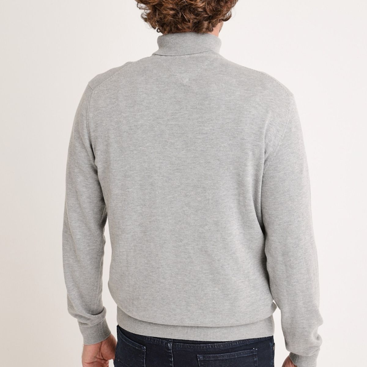TRIAL - Sweater hombre cuello alto gris
