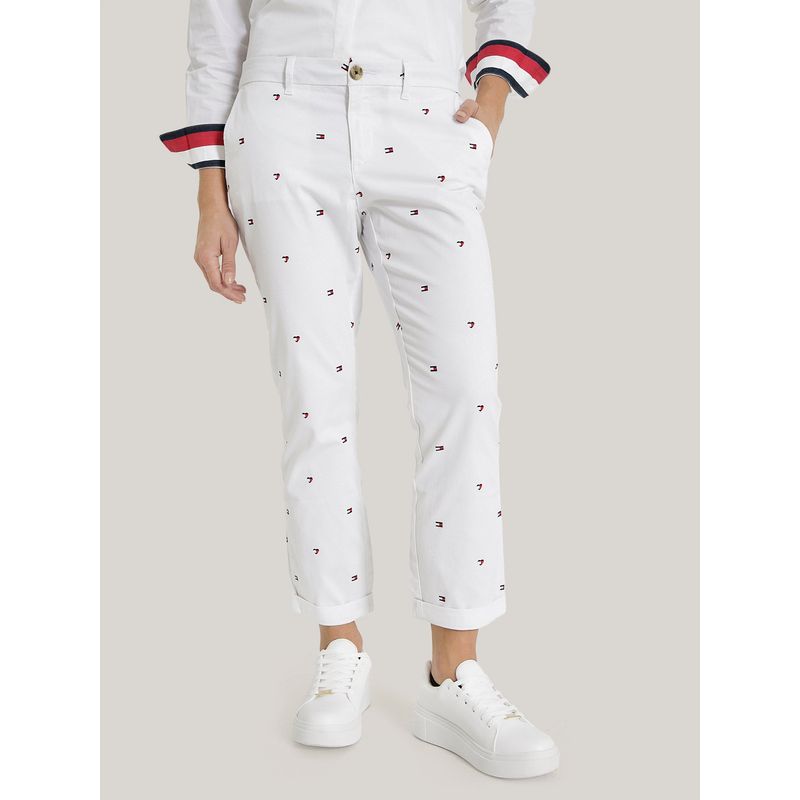 TOMMY HILFIGER - PANTALÓN CHINO ESTAMPADO CON LOGOS BLANCO TOMMY HILFIGER