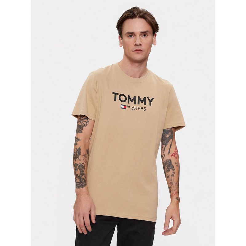 TOMMY HILFIGER - POLERA ESSENTIAL SLIM FIT CAFÉ TOMMY JEANS