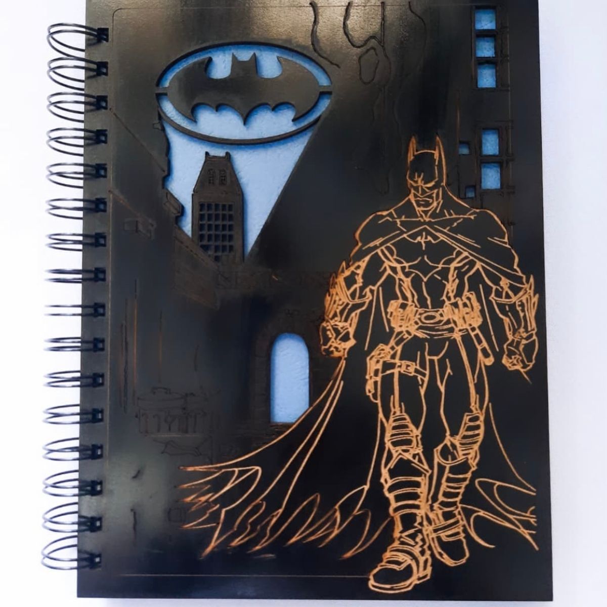 GENERICO - Cuaderno Batman con tapa de madera negro