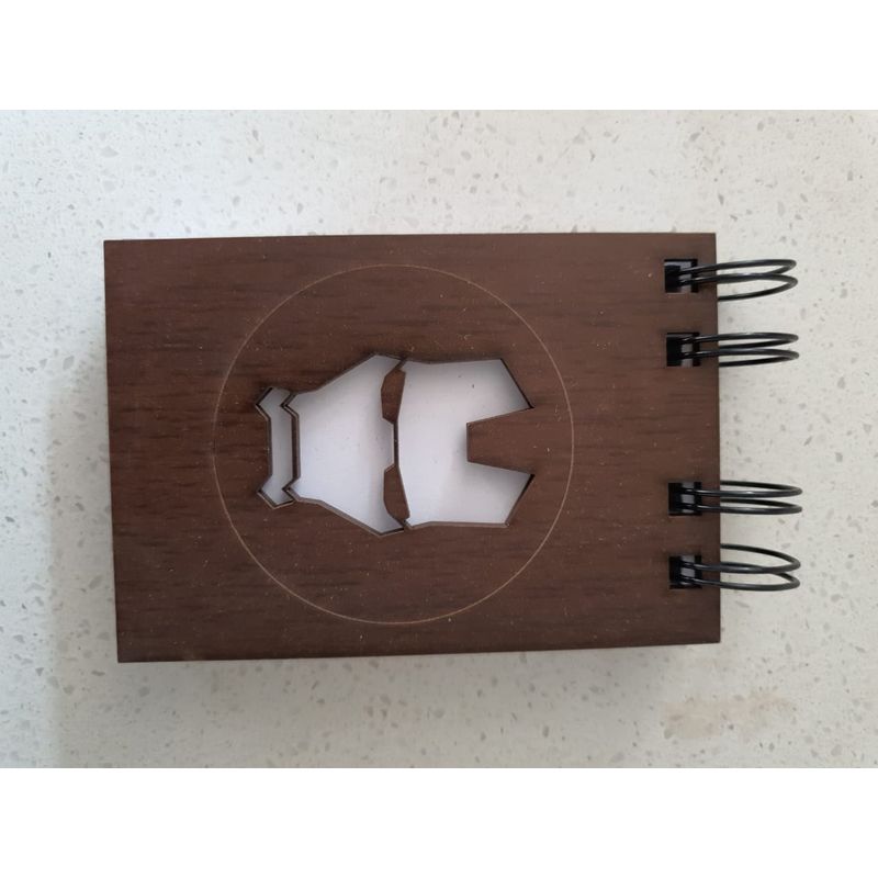 GENERICO - Croquera chica Iron Man con tapa de madera café