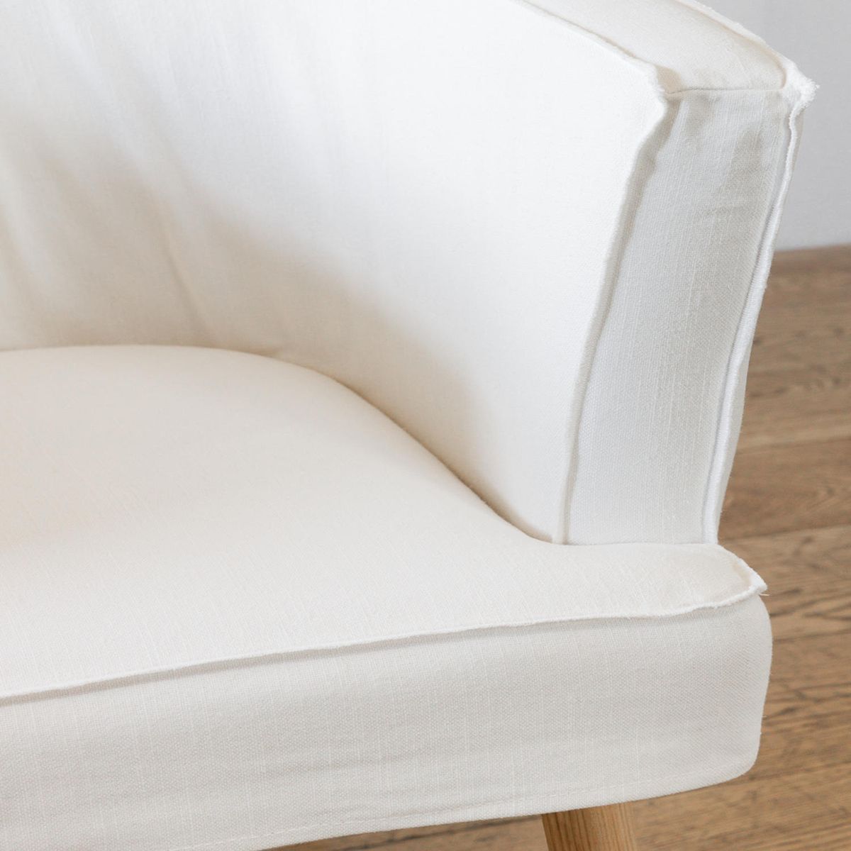 AMOBLE - Poltrona Pamplona Lino Blanco NEW Amoblé