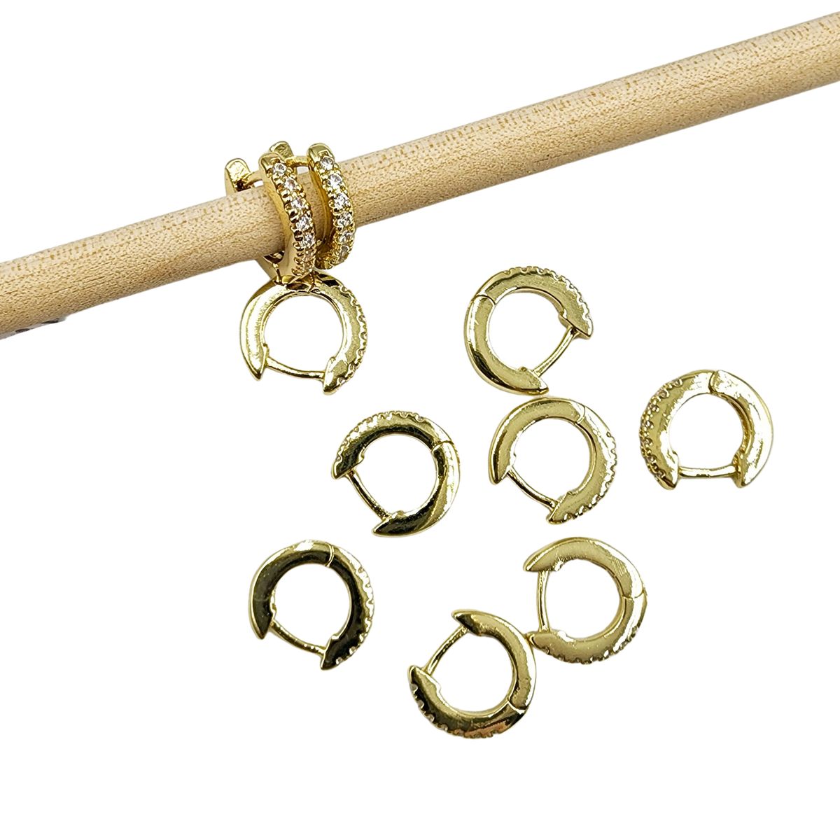 GENERICO - Set De 6 Pares De Bases De Aros Con Baño De Oro Modelos 2 - Dorado