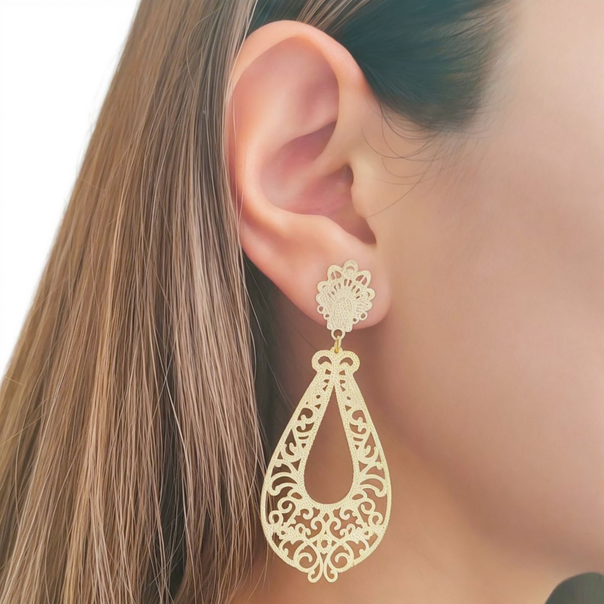 ANDREA COGGIOLA JOYAS - Aros Claudia Gota Calada Enchapado Oro 18K