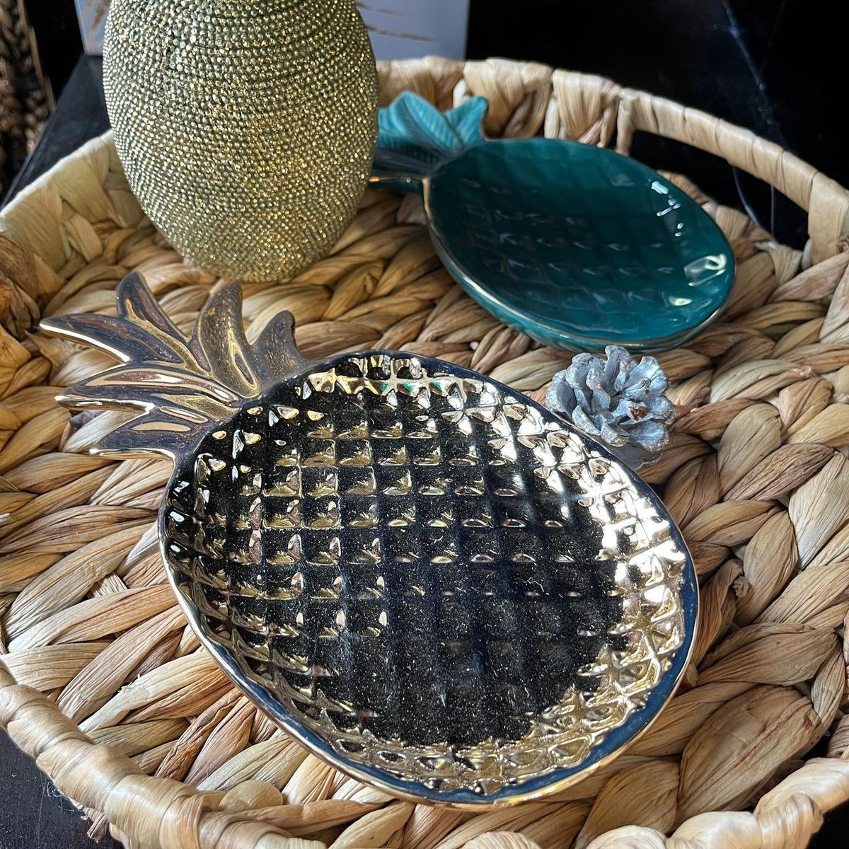 GENERICO - Bandeja Mediana Diseño Piña Color Dorado