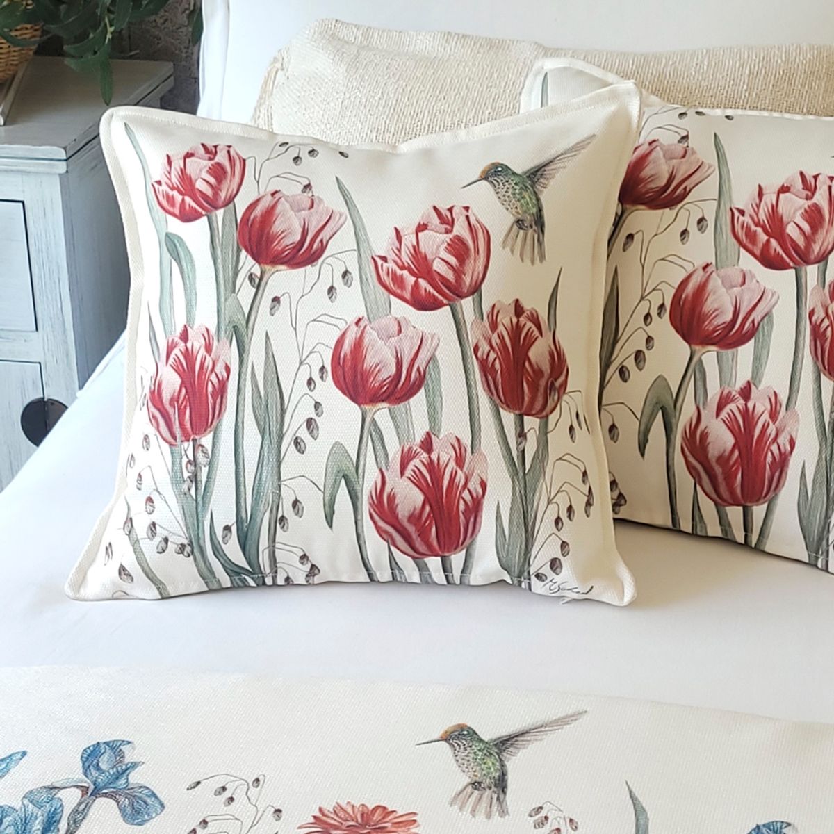 MARGARITA SCHEEL BY CASA ALVARINHO - FUNDA COJÍN MARISA BULERÍA TULIPANES 45X45