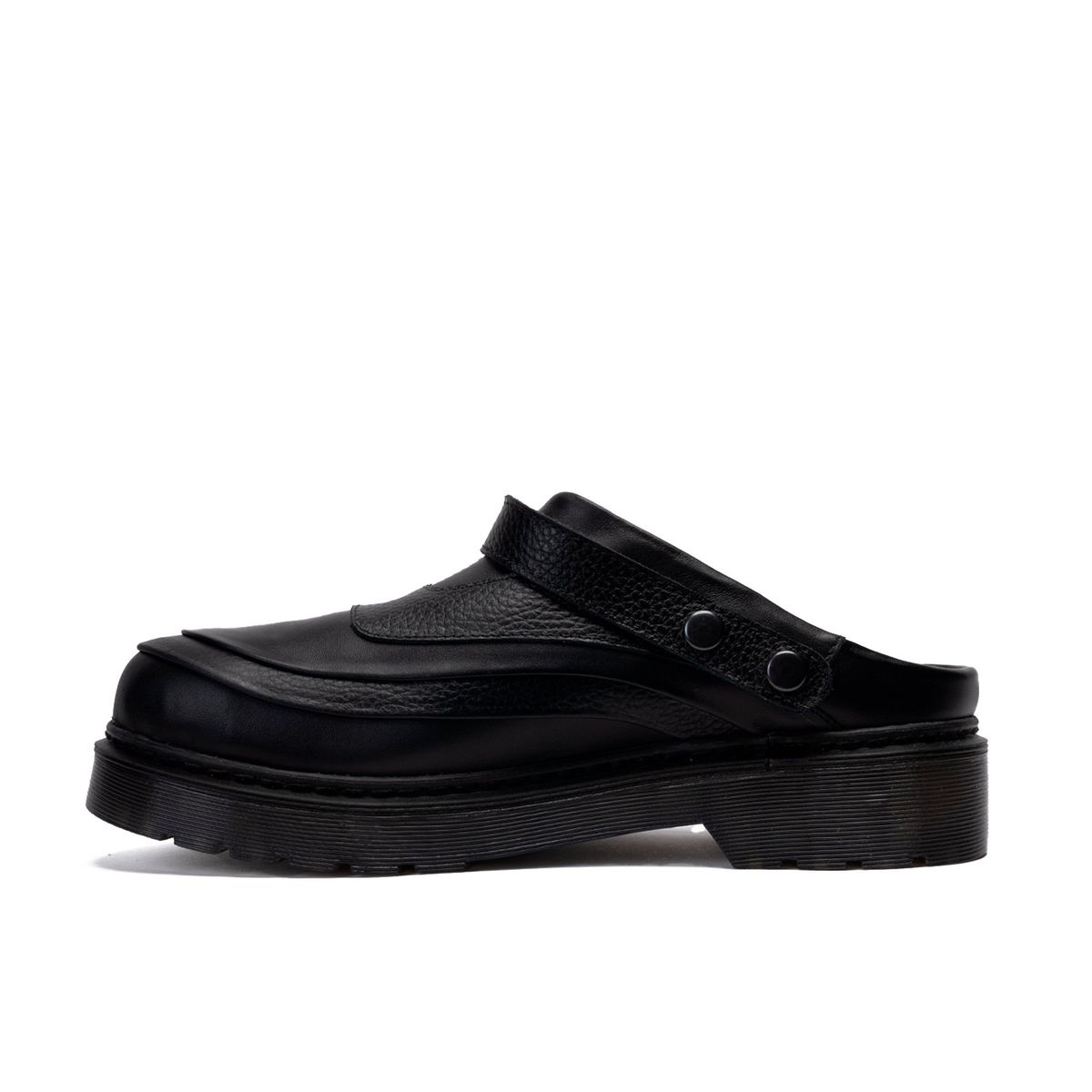 LANDAZURI - Zapato Mule Cuero Adriático II Negro Landazuri