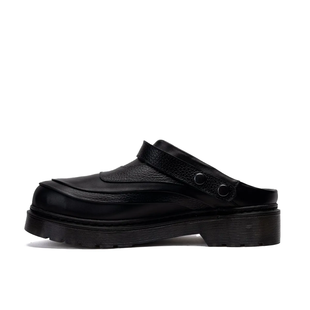 LANDAZURI - Zapato Mule Cuero Adriático II Negro Landazuri