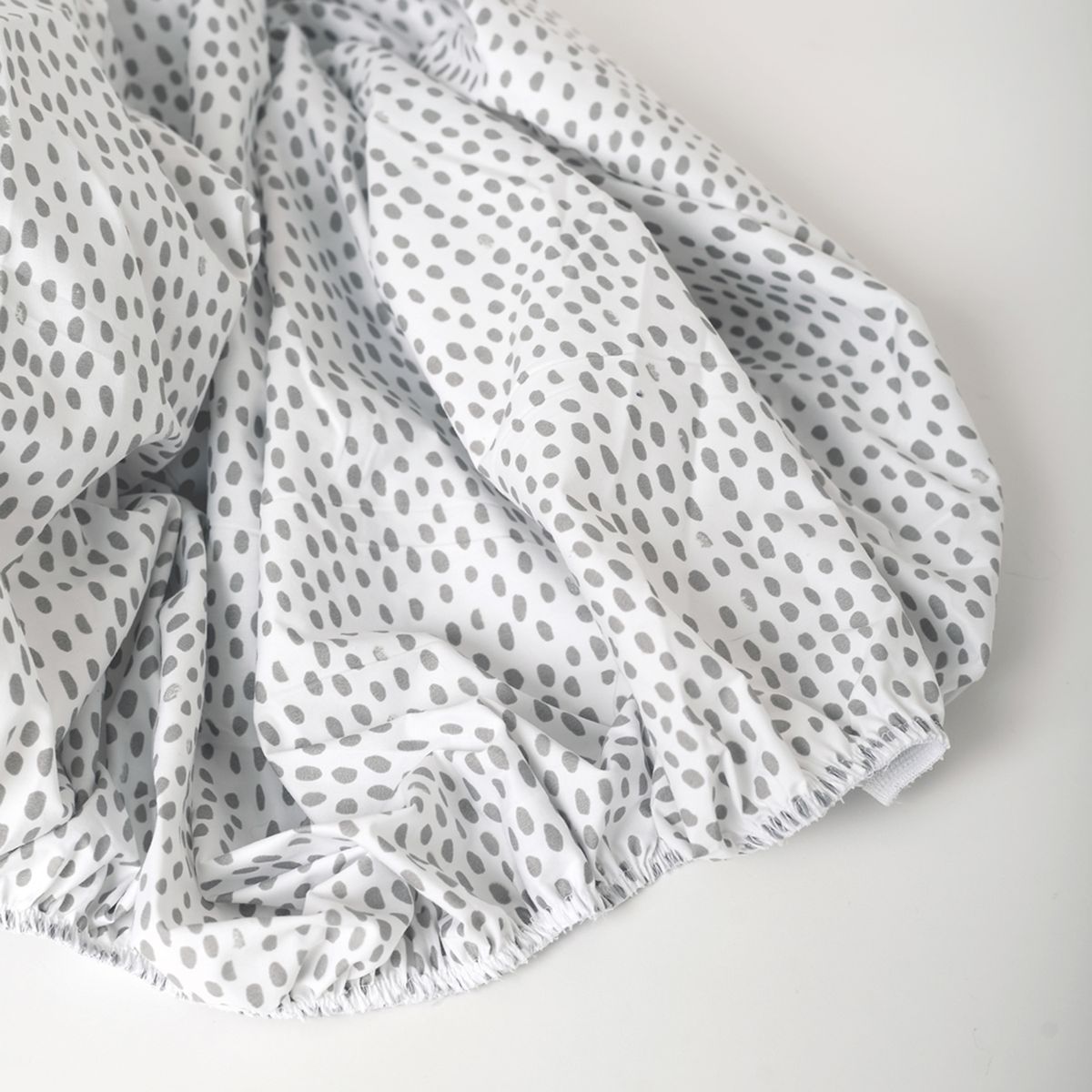 NINA HERRERA - Sábana Estampada Puntos Grises 220H King
