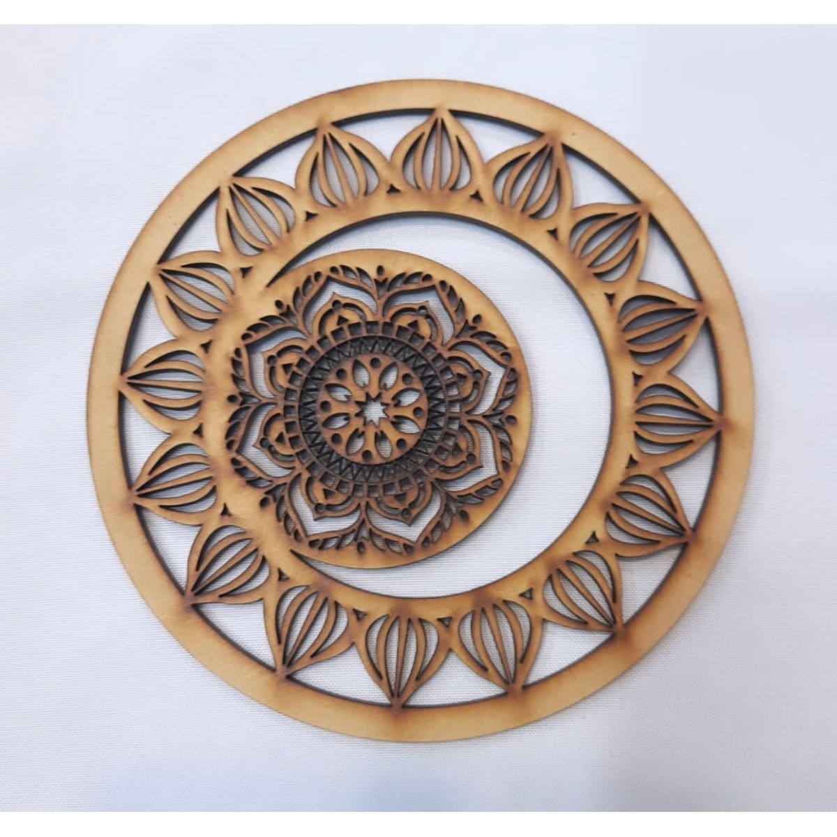 GENERICO - Mandala Sol MDF color natural 15 cm de diámetro.