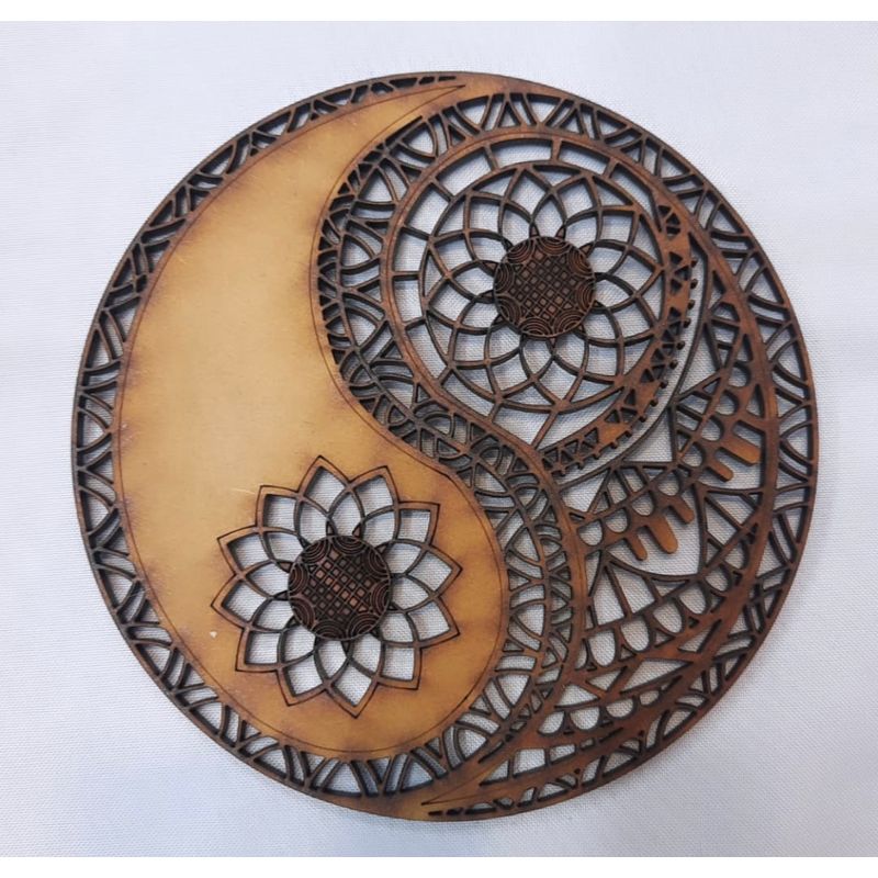 GENERICO - Yin Yang MDF color natural 15 cm de diámetro.
