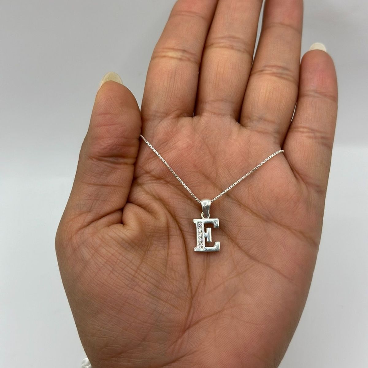 GENERICO - Collar Letra E Circones Juvenil Plata Ley 925 + Caja