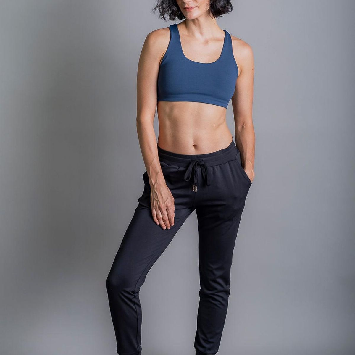 THEA - Jogger Apolo Black Mujer Thea Life