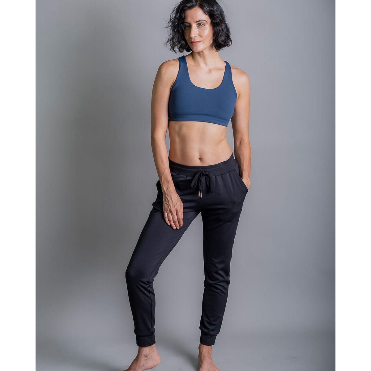 THEA - Jogger Apolo Black Mujer Thea Life