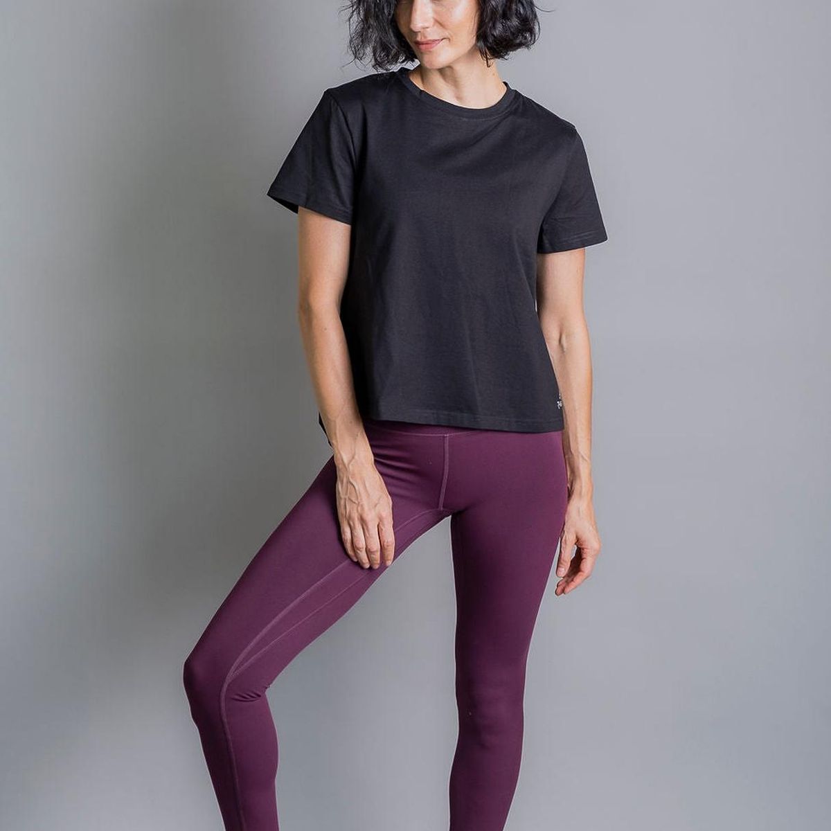 THEA - Polera Deportiva Leah Black Mujer Thea Life