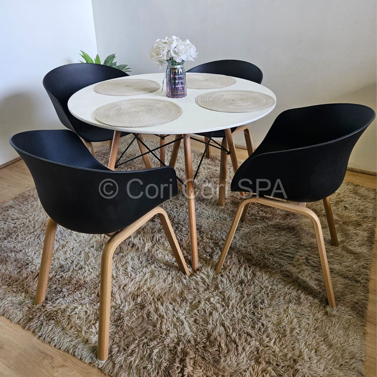 CORI CORI - Comedor Mesa Eames Melamina Blanca 100cm + 4 Sillas Cup Negro…