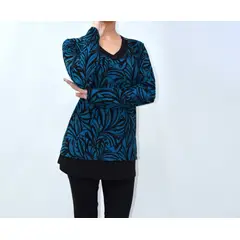 MAGENTA WOMAN - Polera 10 Lycra Estampada Petróleo