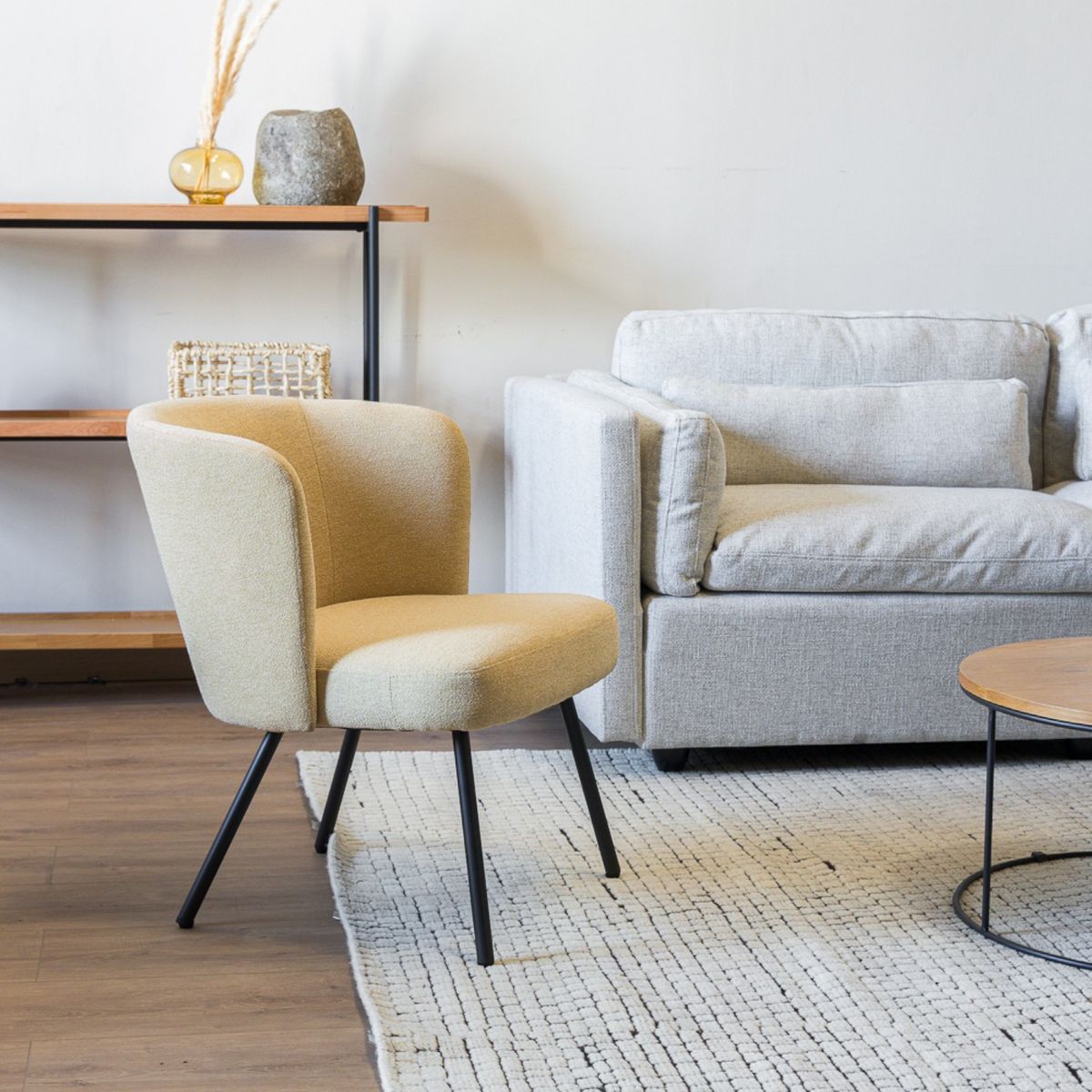 AMOBLE - Poltrona Randers Ocre Amoblé