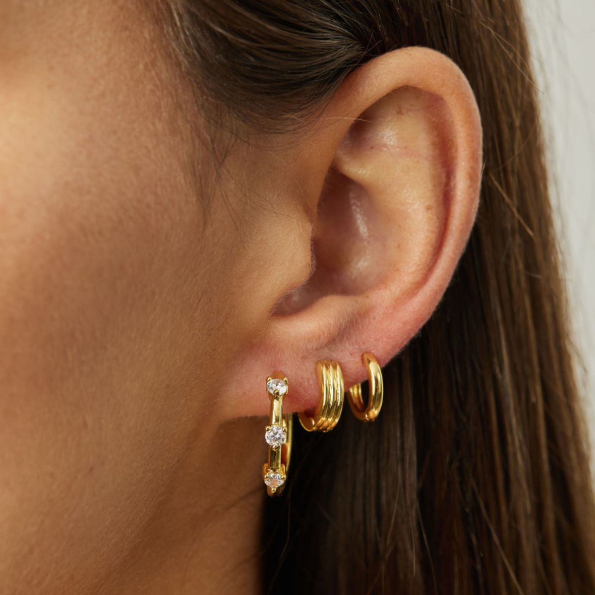 BOAZ JOYAS - ARGOLLAS BRUNA 12MM BAÑADAS EN ORO