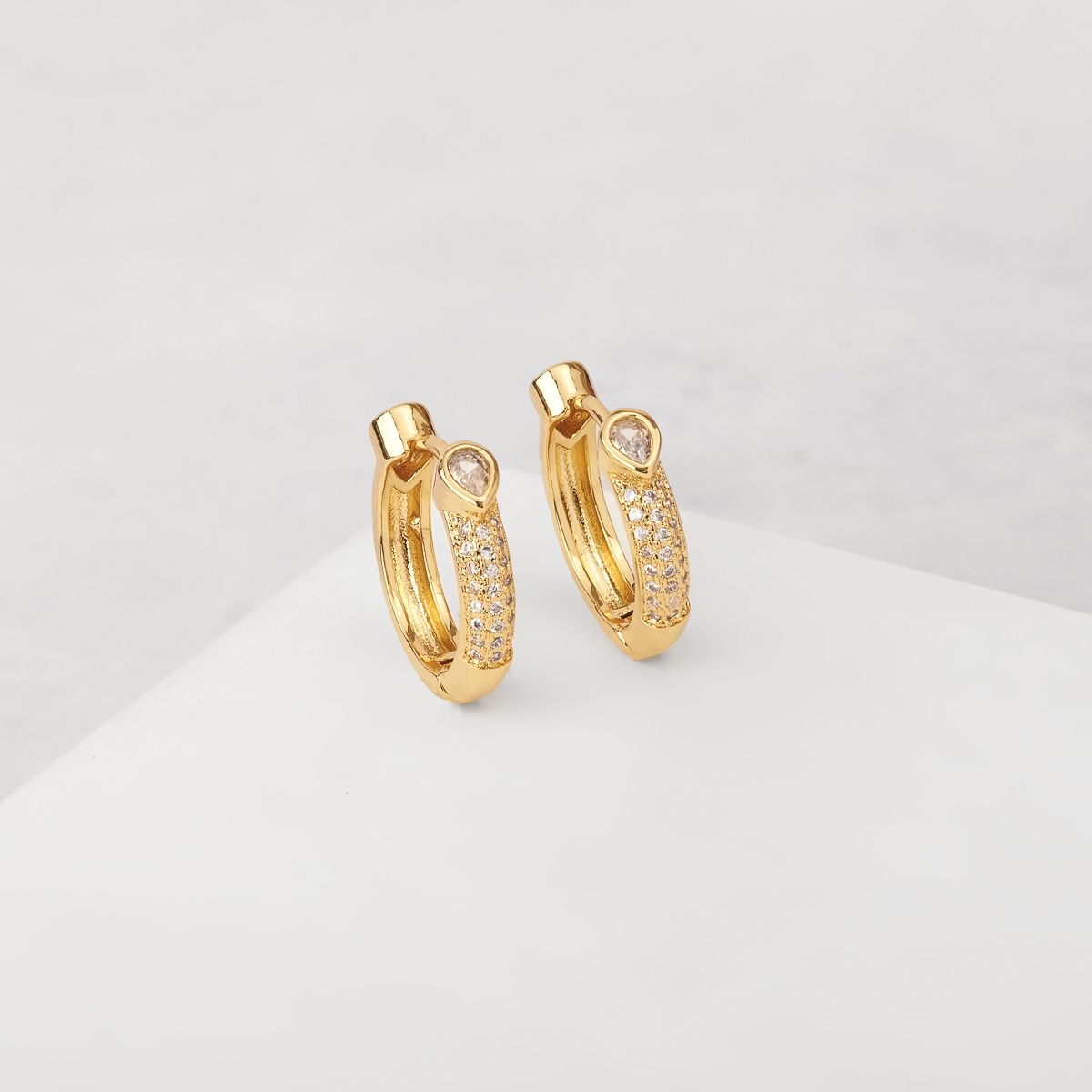 BY LAS CAYETANAS - Aros argollas SELMA con microcristales y gota