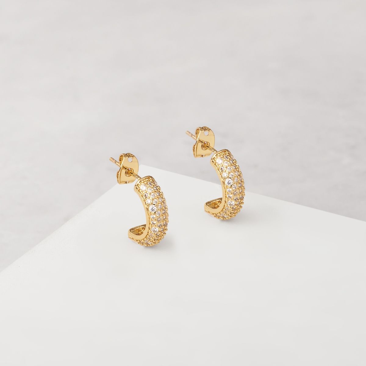 BY LAS CAYETANAS - Aros argollas SARA con microcristales